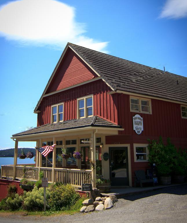 Kingfish Inn West Sound Room photo